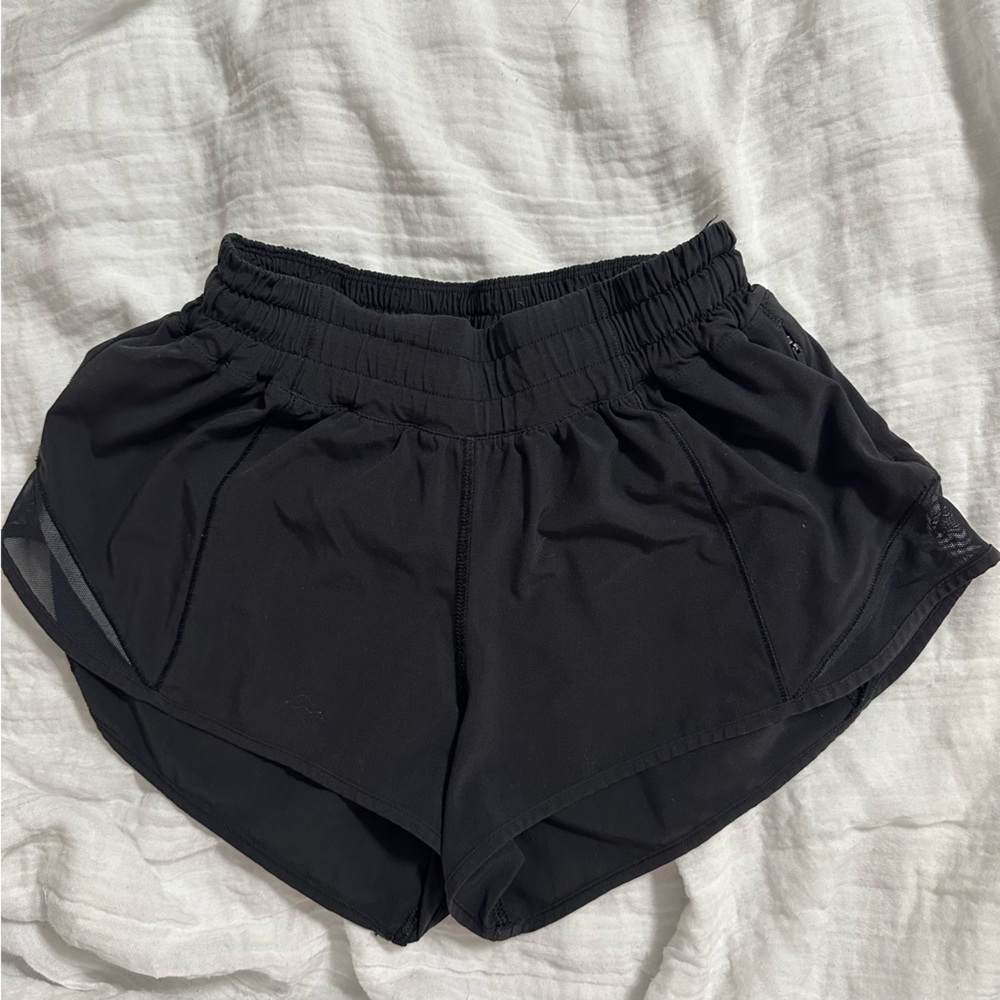 Lululemon Athletica Black Hotty Hot 2.5” Shorts